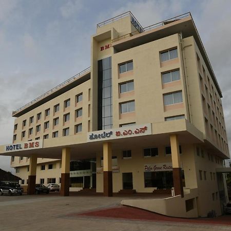 Hotel BMS Mangalore Buitenkant foto
