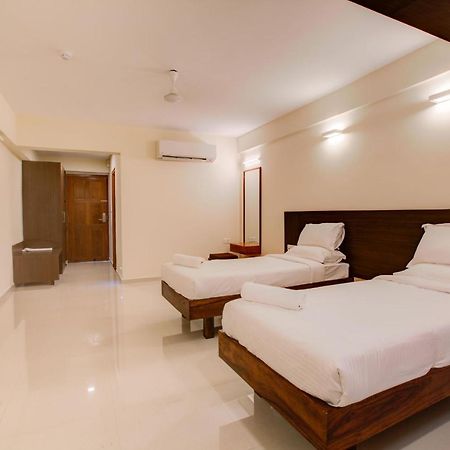 Hotel BMS Mangalore Buitenkant foto