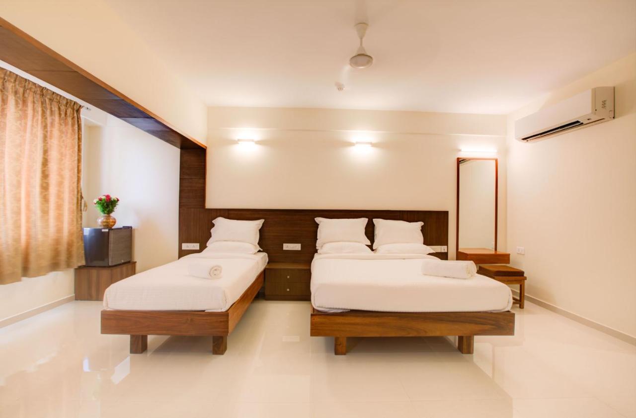 Hotel BMS Mangalore Buitenkant foto