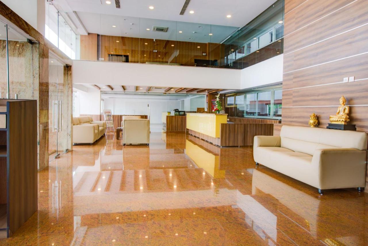 Hotel BMS Mangalore Buitenkant foto