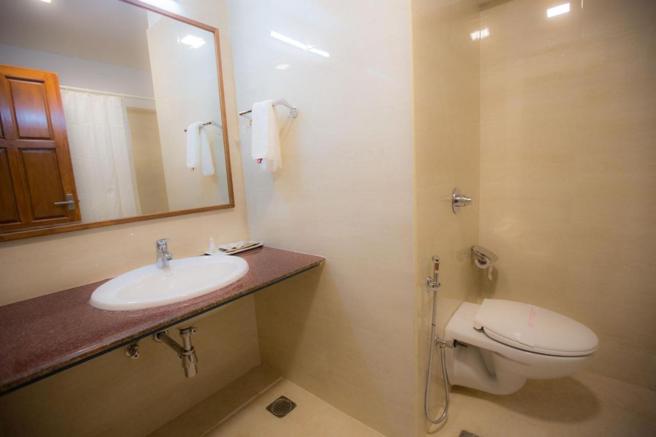 Hotel BMS Mangalore Buitenkant foto