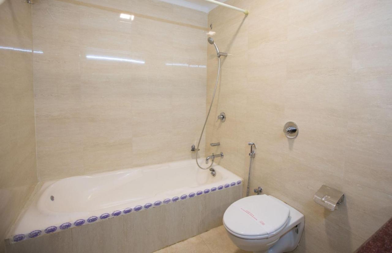 Hotel BMS Mangalore Buitenkant foto